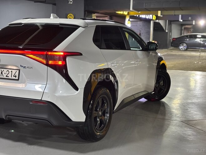 Toyota bZ4X 2022, 30,300 km - 0.0 l - Bakı