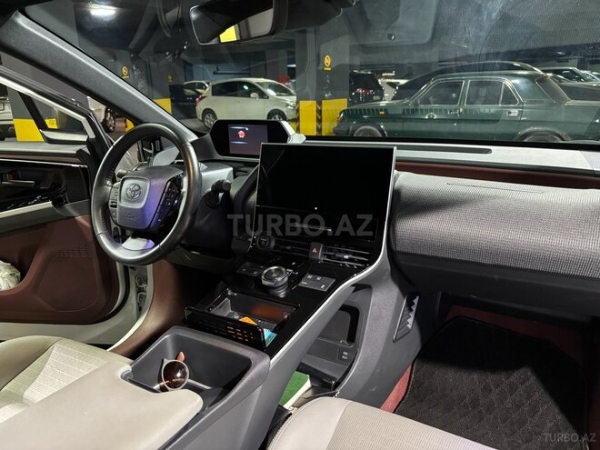 Toyota bZ4X 2022, 30,300 km - 0.0 l - Bakı