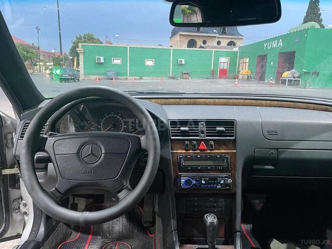 Mercedes C 240 1998, 300,000 km - 2.4 l - Gəncə