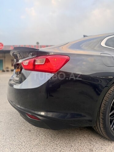 Chevrolet Malibu-8