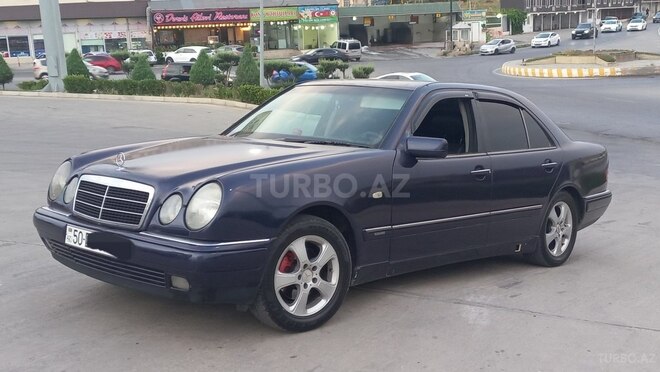 Mercedes E 200 1996, 320,000 km - 2.0 l - Bakı