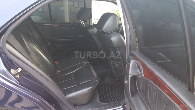 Mercedes E 200 1996, 320,000 km - 2.0 l - Bakı