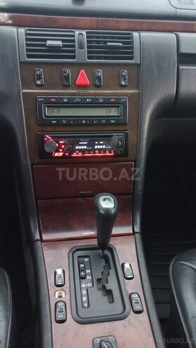 Mercedes E 200 1996, 320,000 km - 2.0 l - Bakı