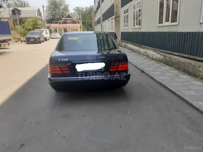 Mercedes E 200 1999, 435,200 km - 2.0 l - Sabirabad