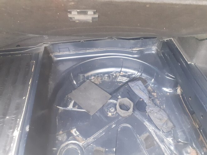 Mercedes E 200 1999, 435,200 km - 2.0 l - Sabirabad