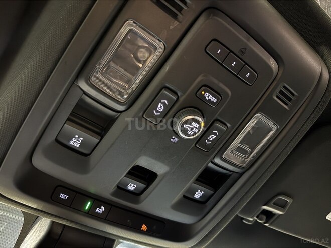 Chevrolet Tahoe-18