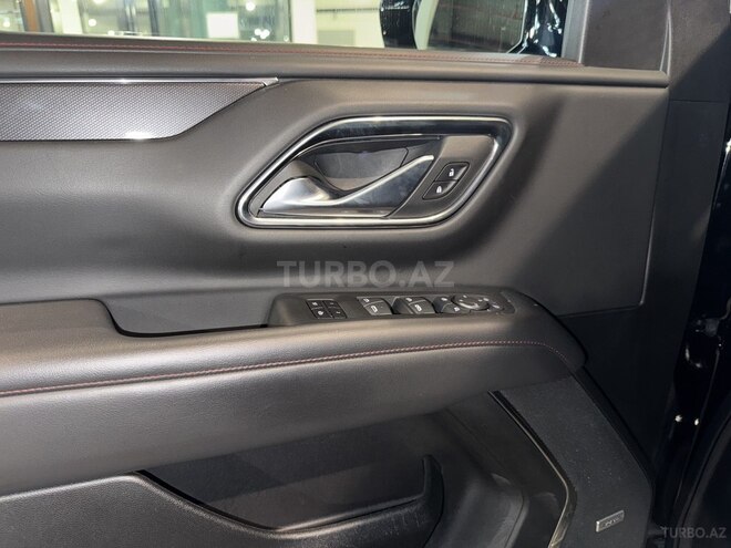 Chevrolet Tahoe-19