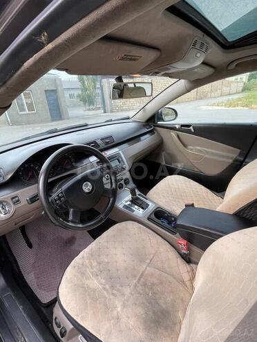 Volkswagen Passat 2005, 283,000 km - 2.0 l - Bakı