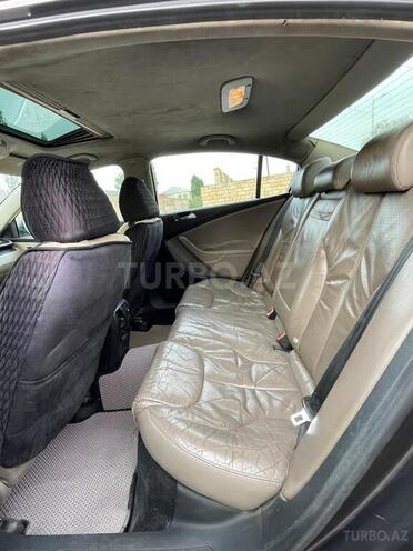 Volkswagen Passat 2005, 283,000 km - 2.0 l - Bakı