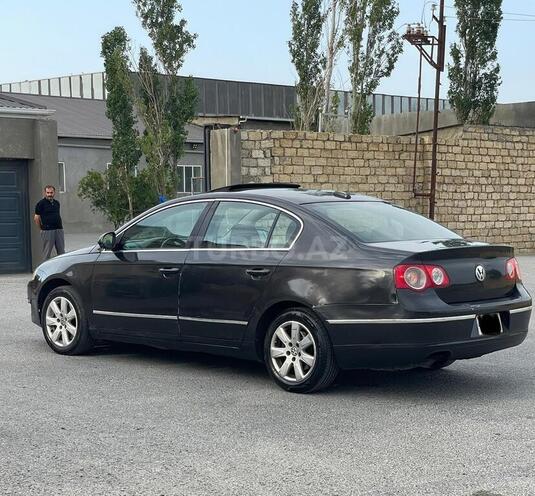 Volkswagen Passat 2005, 283,000 km - 2.0 l - Bakı