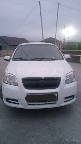 Chevrolet Aveo-1