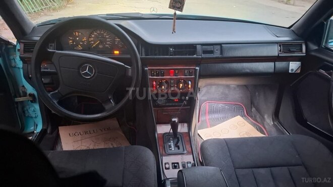 Mercedes E 260 1985, 280,000 km - 2.6 l - Sumqayıt