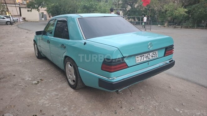 Mercedes E 260 1985, 280,000 km - 2.6 l - Sumqayıt