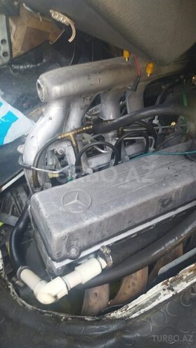 Mercedes 208 D 1991, 500,000 km - 2.9 l - Sabirabad