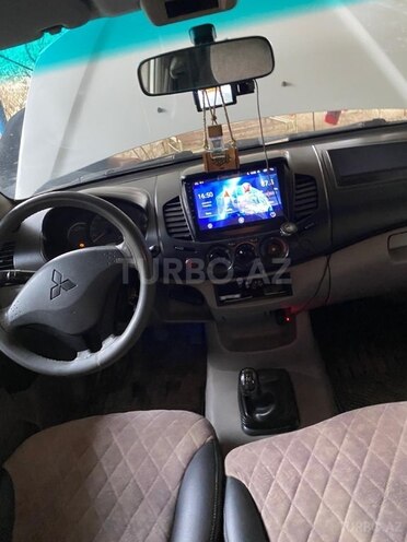 Mitsubishi L200 2006, 230,320 km - 2.4 l - Bakı