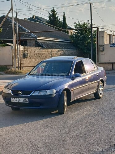 Opel Vectra 1996, 325,000 km - 1.8 l - Bakı