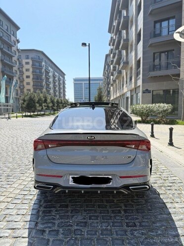 Kia K5-4