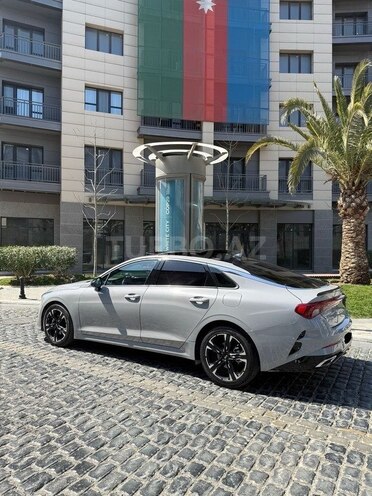 Kia K5-3