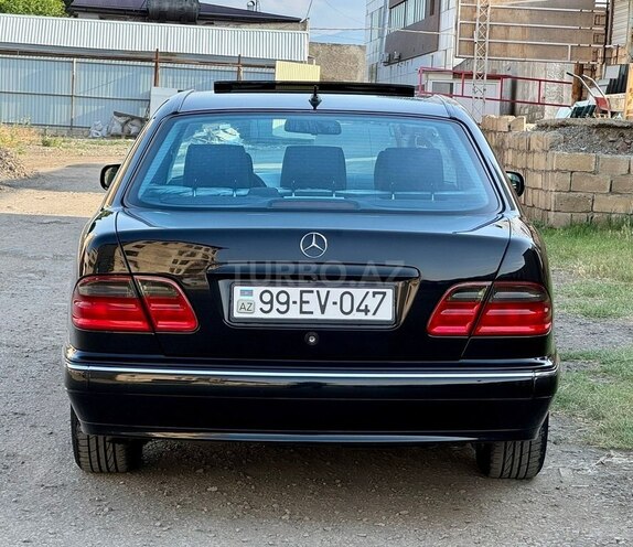 Mercedes E 280 2001, 263,000 km - 2.8 l - Gəncə