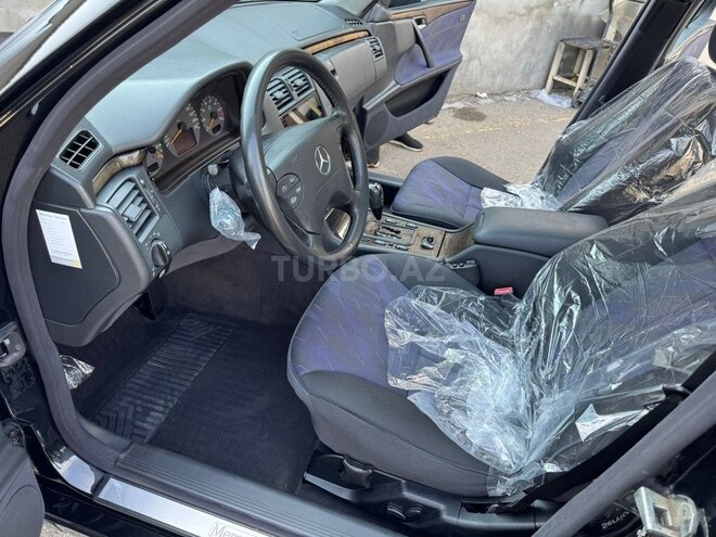 Mercedes E 280 2001, 263,000 km - 2.8 l - Gəncə