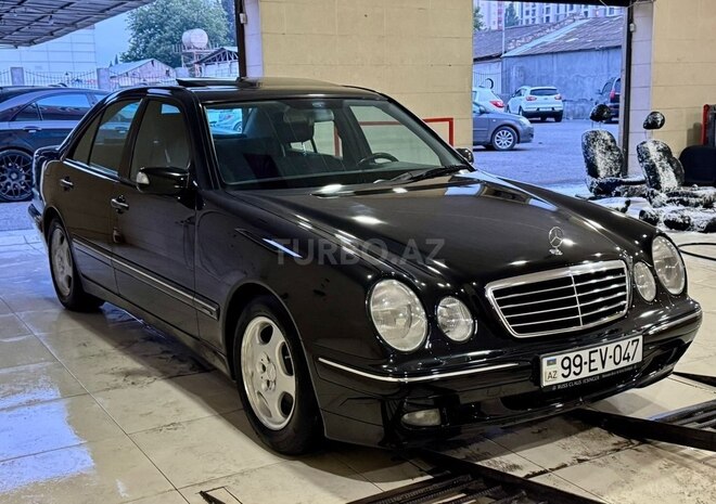 Mercedes E 280 2001, 263,000 km - 2.8 l - Gəncə