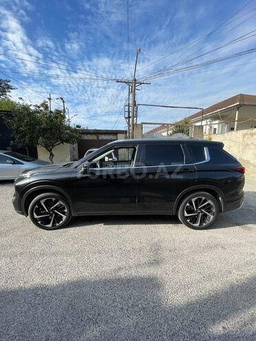 Mitsubishi Outlander 2023, 49,000 km - 2.4 л - Bakı