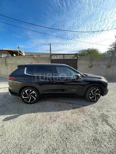 Mitsubishi Outlander 2023, 49,000 km - 2.4 л - Bakı