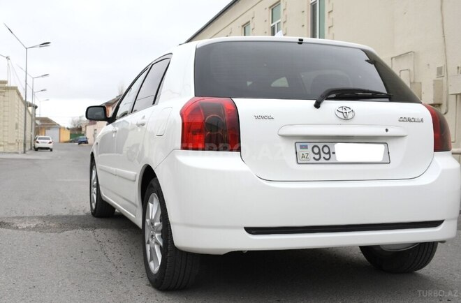 Toyota Corolla 2006, 235,000 km - 1.4 l - Bakı