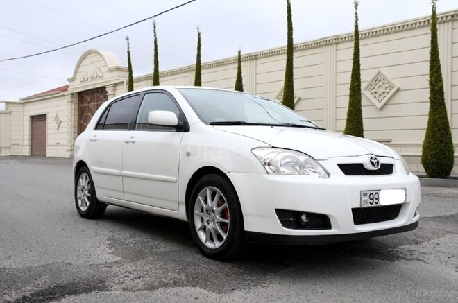 Toyota Corolla 2006, 235,000 km - 1.4 l - Bakı