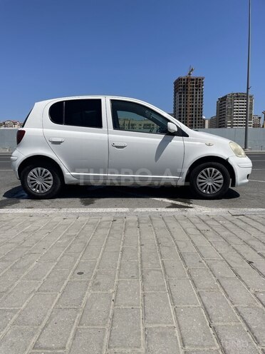 Toyota Vitz 2002, 200,000 km - 1.3 l - Bakı