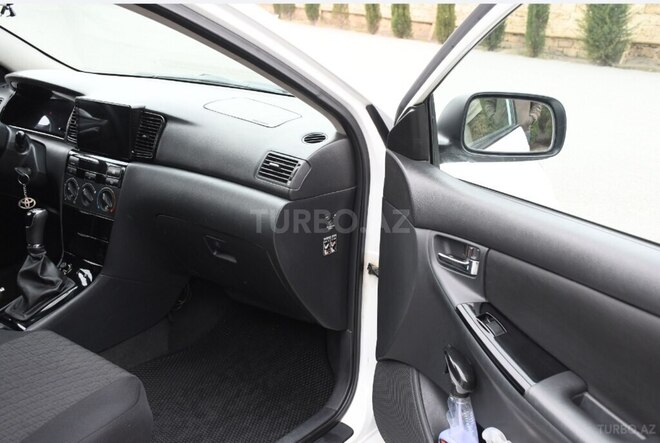 Toyota Corolla 2006, 235,000 km - 1.4 l - Bakı