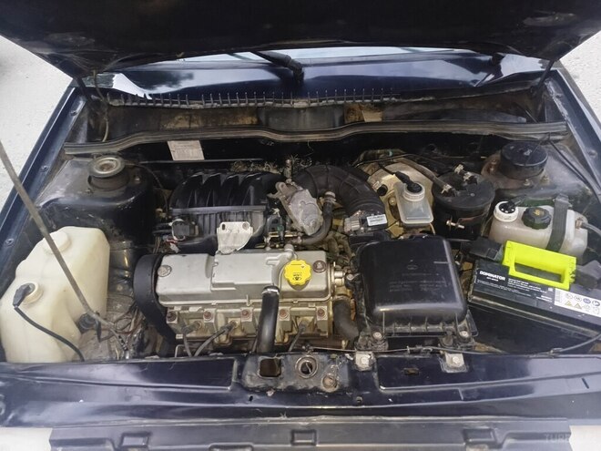 LADA (VAZ) 2115 2011, 300,000 km - 1.6 л - Bakı