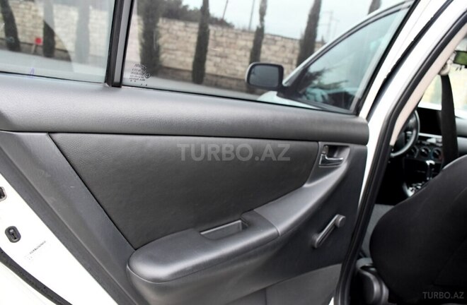Toyota Corolla 2006, 235,000 km - 1.4 l - Bakı