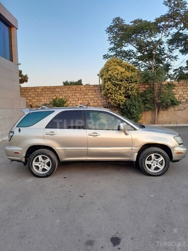 Lexus RX 300 2003, 260,000 km - 3.0 л - Bakı