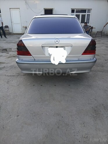 Mercedes C 230 1999, 342,400 km - 2.3 л - Sabirabad