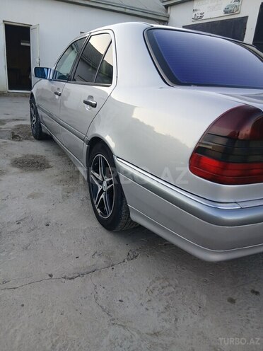 Mercedes C 230 1999, 342,400 km - 2.3 л - Sabirabad