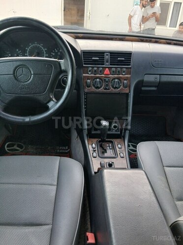 Mercedes C 230 1999, 342,400 km - 2.3 л - Sabirabad