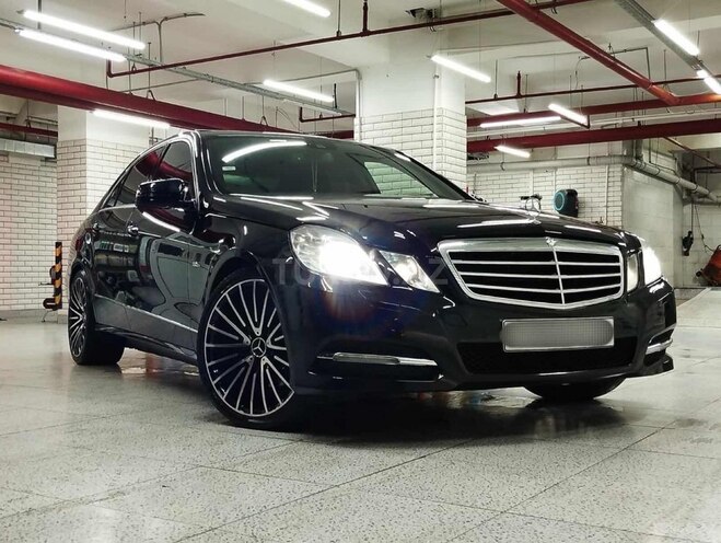 Mercedes E 350 2011, 211,000 km - 3.5 л - Bakı