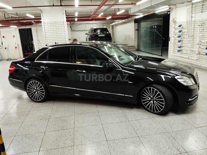 Mercedes E 350 2011, 211,000 km - 3.5 л - Bakı