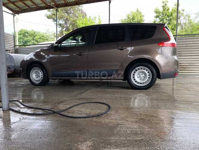 Renault Grand Scenic 2010, 370,000 km - 1.5 л - Şəki