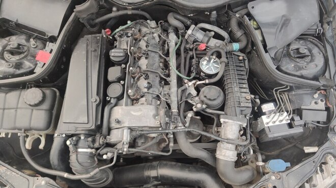 Mercedes C 200 d 2005, 397,000 km - 2.2 l - Bakı