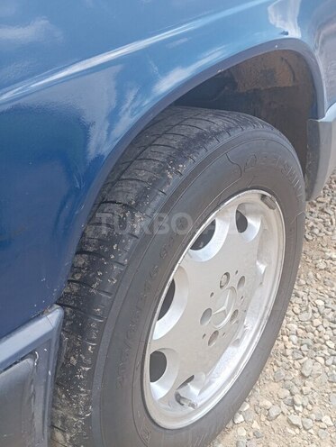 Mercedes 190 1990, 450,000 km - 2.0 l - Laçın