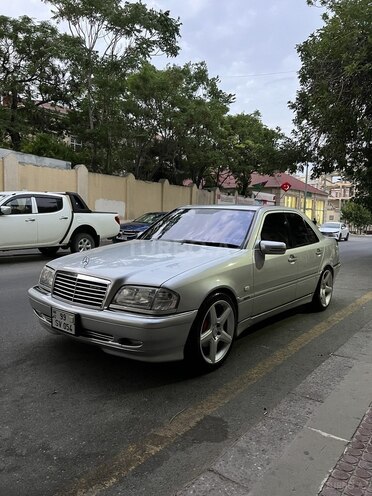 Mercedes C 240 1998, 285,000 km - 2.4 l - Bakı