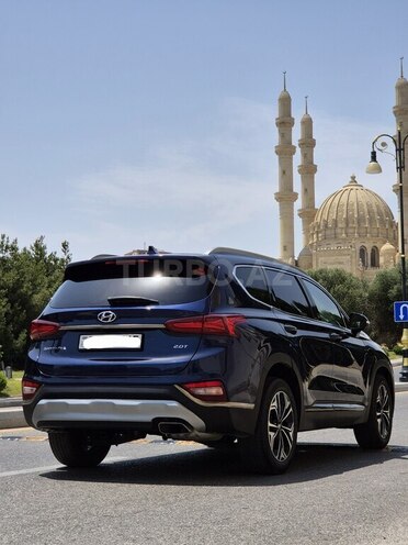 Hyundai Santa Fe-14