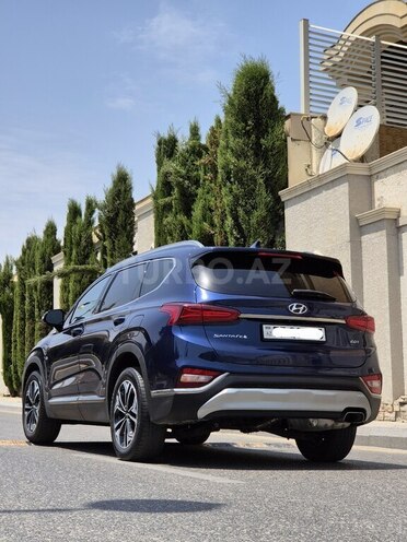Hyundai Santa Fe-15