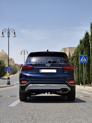 Hyundai Santa Fe-16
