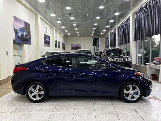 Hyundai Elantra 2013, 236,574 km - 1.8 л - Mingəçevir