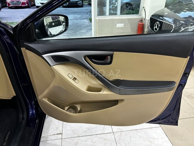 Hyundai Elantra 2013, 236,574 km - 1.8 л - Mingəçevir