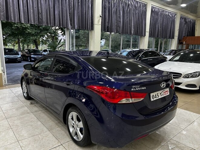 Hyundai Elantra 2013, 236,574 km - 1.8 л - Mingəçevir