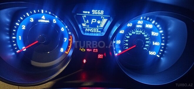Hyundai Elantra 2014, 213,248 km - 1.8 l - Biləsuvar